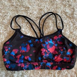 Lululemon sports bra